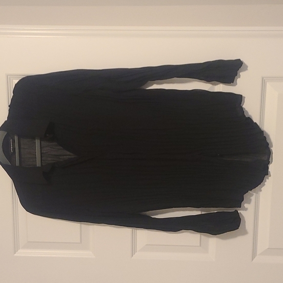 𝅺ROCK & Republic Black sheer button down shirt in medium - Picture 1 of 4